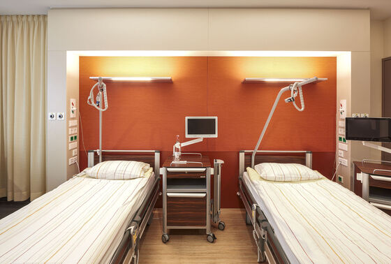 Vinyl-Wandbekleidung von Vescom bringt Farbe und Hygiene in Patientenzimmer