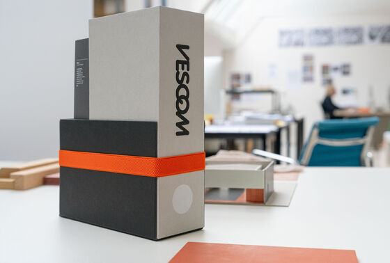 Vescom’s new sample card box